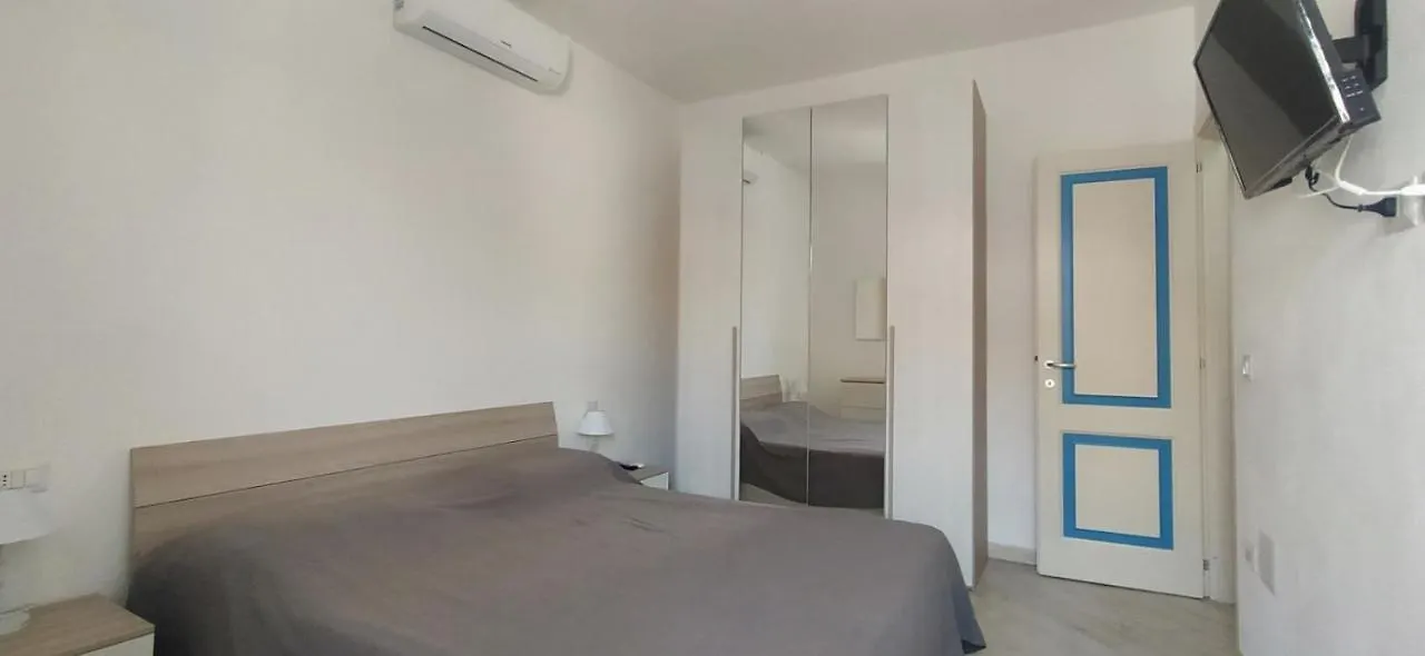 Dimore Dell'Isola Rossa Apartment